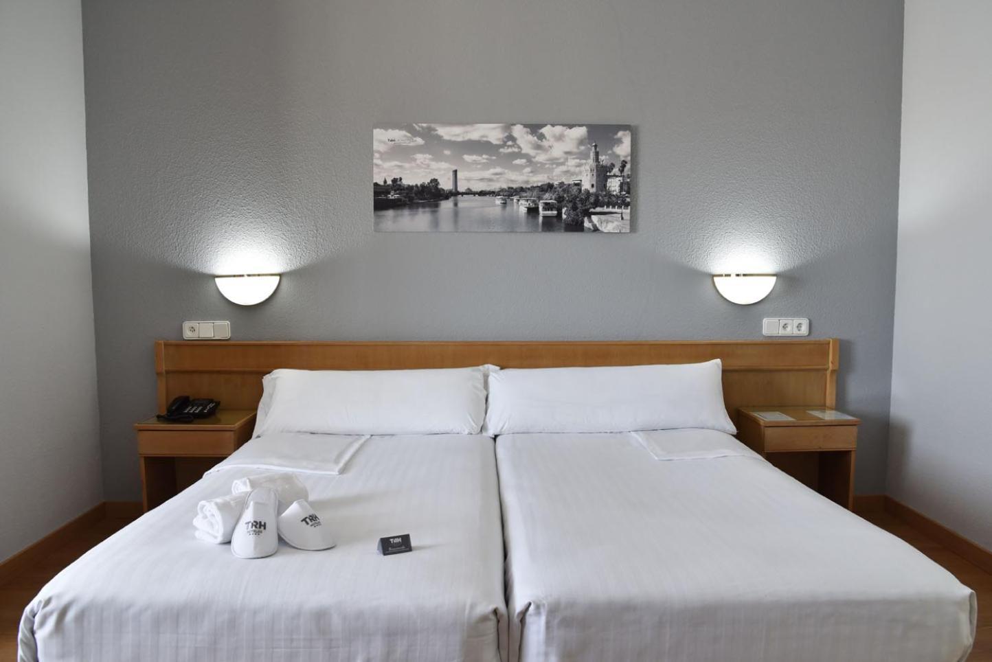 Hotel Trh La Motilla Дос Ерманас Екстериор снимка
